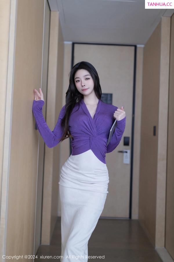 逗逗DouDou  [XiuRen]高清写真图 2024.01.18 No.7982 小逗逗 丝袜美腿第2张图片